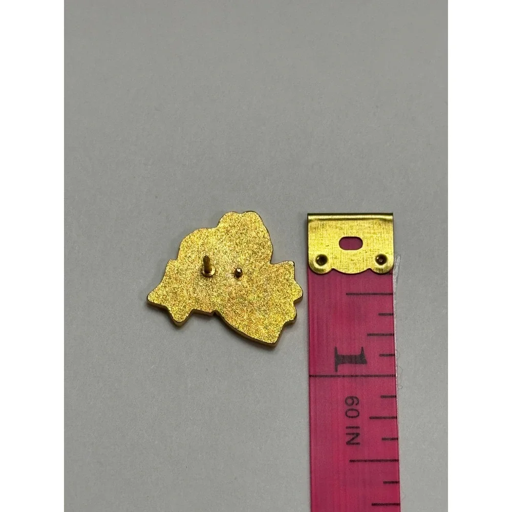 Vintage Gold Tone Angel Holding Star Lapel Pin Whimsical Celestial Brooch 1 Inch